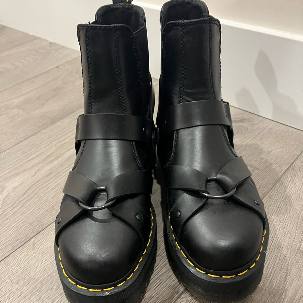 Dr martens harness